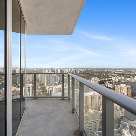 High Floor Corner 2 Bdr At Lyfe Resort 好莱坞 外观 照片
