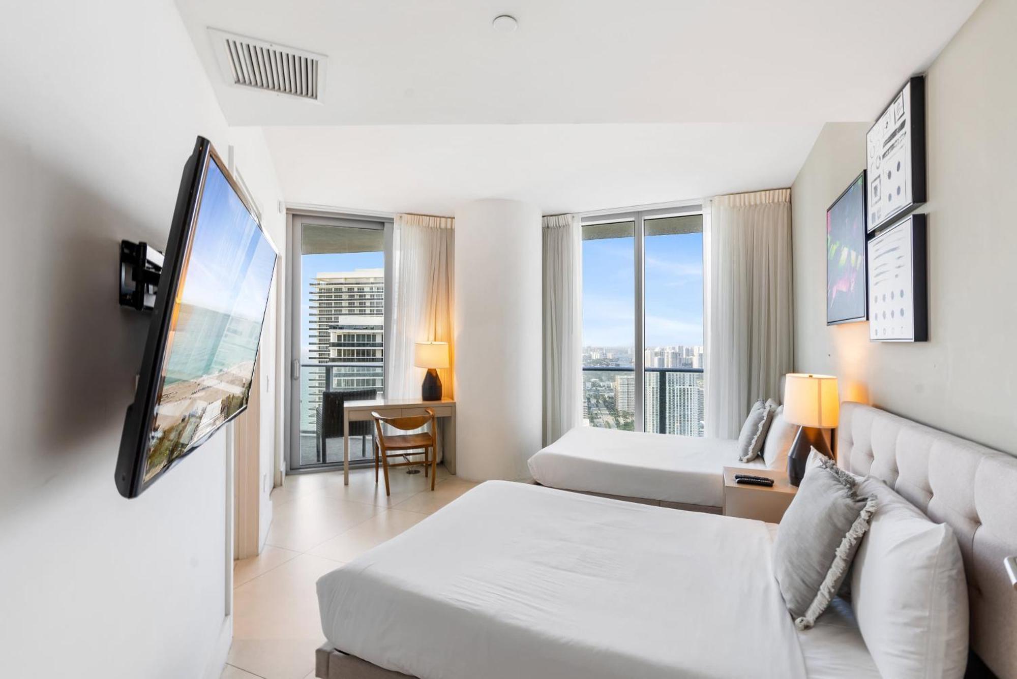 High Floor Corner 2 Bdr At Lyfe Resort 好莱坞 外观 照片